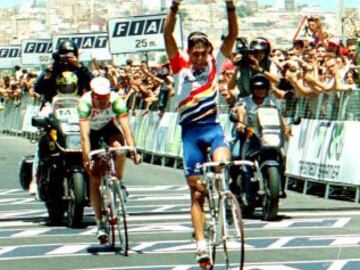 1997. El Chava se proclama campeón de España de ciclismo en ruta en la ciudad de Melilla.