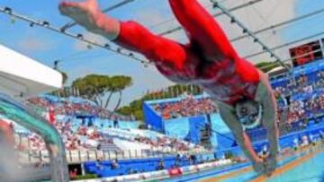 <b>A POR TODAS. </b>Rafa Muñoz nadó ayer series y semifinales. Hoy será el día: la final de 100 mariposa.