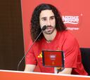 Cucurella defiende a Lamine Yamal: “Quería estar con nosotros”