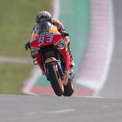 Márquez se guarda el 'spoiler' para otro rato y lidera en el FP1