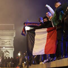 Where are the parades and celebrations of soccer titles in France?