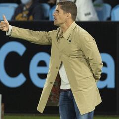 Robert Moreno: "Me siento muy respaldado por club y jugadores"