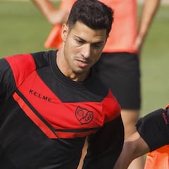 Javi Guerra vuelve a entrenarse y podría estar ante el Numancia