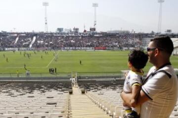 Santiago, 5 de marzo de 2016
La hinchada de Colo Colo realiza el Arengazo para alentar al equipo antes del Colo Colo v Universidad Catolica de este fin de semana.
