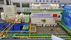 China ‘se pasa el juego’ y presenta al mundo un condensador no visto: será capaz de estabilizar energía y convertirla en renovable