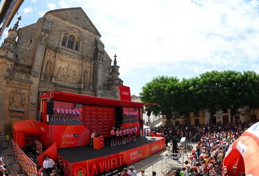 Salida de Úbeda de la octava etapa.