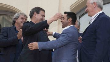 Marañón y Gallego: un abrazo para tres décadas de relación