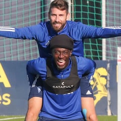 Adekanye: "Si estamos concentrados, podemos ganar al Barcelona"