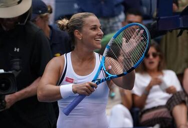 Sharapova trounces Ostapenko as Kerber, Kvitova bow out