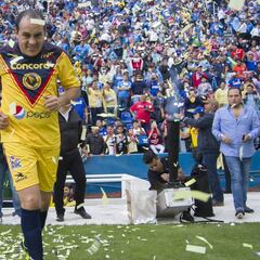 Cuauhtémoc Blanco jugará Clásico de Leyendas en el Azul