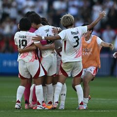 Japón remonta en el añadido y Brasil se la jugará contra España