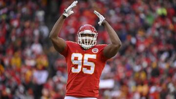 Egresado de Mississippi State, el defensivo llegó a Kansas City desde el NFL Draft de 2016, cuando los Chiefs lo seleccionaron en el puesto 37 global.
