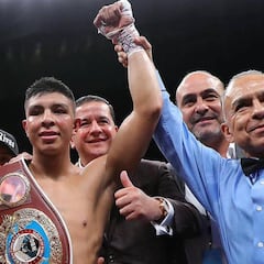 Munguía luce virtudes y defectos para acabar con O'Sullivan