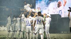 29/05/22  CELEBRACION CHAMPIONS LEAGUE CAMPEONES 2022 REAL MADRID 
 FIESTA ESTADIO SANTIAGO BERNABEU
  MANTEO ISCO