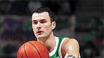 Gurovic, con el polémico tatuaje en su brazo izquierdo.