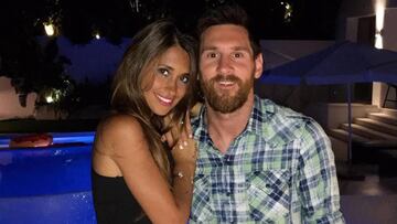 Lionel Messi y Antonella Roccuzzo en una fotografía durante sus vacaciones de verano de 2017