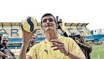 Llorente en su presentación.