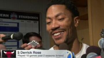 Derrick Rose tuvo una animada charla con los periodistas despu&eacute;s del partido Bulls-Cleveland.