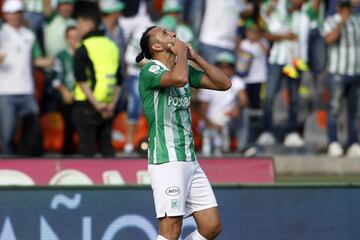 Atlético Nacional ganó con goles de Barcos y Vladimir