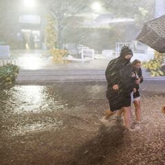 Los efectos del tornado retrasaron el inicio de la jornada US Open