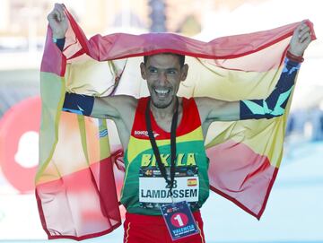 El atleta español paró el crono en 2:06:35 y se convierte en la mejor marca española en la prueba del maratón, superando a Julio Rey que consiguió 2:06:51 en Hamburgo en 2006.