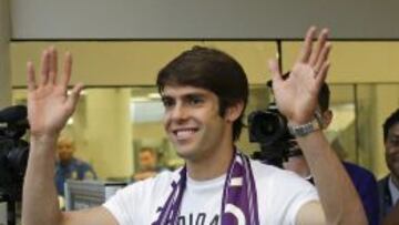 Kaka llega al aeropuerto de Orlando.