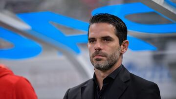Gago pide ir poco a poco con ‘Chicharito’