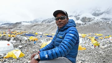 Famed Sherpa guide sets new record on Mt. Everest