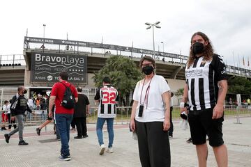 El público regresa a los estadios en las zonas donde la incidencia acumulada lo permite. Así ha sido la esperada vuelta en el partido de Segunda División entre el Castellón y la Ponferradina.