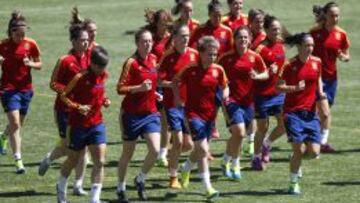 Las chicas durante el entrenamiento del viernes. 