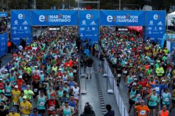 La colorida jornada del Maratón de Santiago, en imágenes