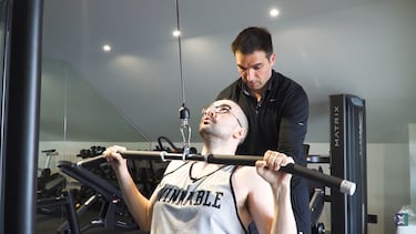 Xokas empieza su cambio físico y se lesiona en el primer entrenamiento