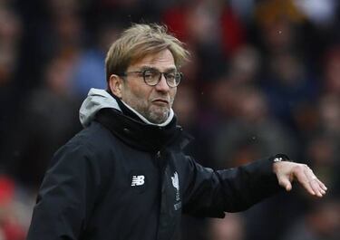 How and where can I watch Liverpool - Chelsea: times, TV, online