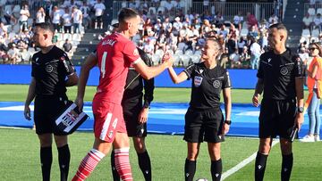 Alcalá fue titular en el estreno liguero ante el Burgos CF.