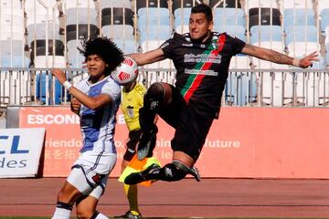 El defensa destacó en la zaga de Palestino tras un paso por México. Aún no hay definiciones.