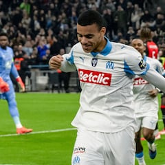 Greenwood suma y sigue