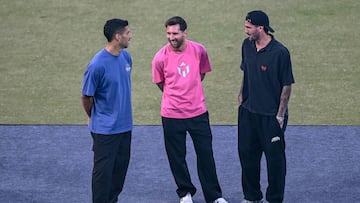 Atención al imponente tifo para Messi, Suárez y De Paul en la India