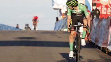28/10/20 VUELTA CICLISTA A ESPA„A 2020 CORONAVIRUS COVID-19 ETAPA 8 LOGRO„O - ALTO DE MONCALVILLO ROGLIC VENCEDOR DE LA ETAPA ESPAÑA LOGROÑO