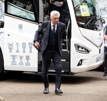 Llegada del Real Madrid al hotel The Grove. En la imagen Carlo Ancelotti.
