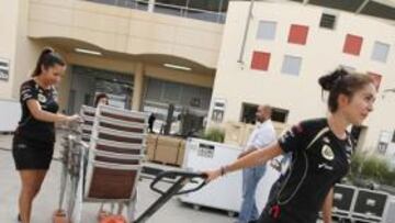 Empleadas de Lotus, en Sakhir