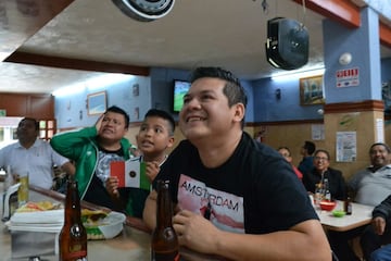 El festejo por el Día del Padre y el triunfo del Tri en bares de la CDMX