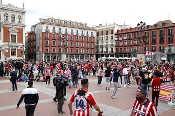 Los jugadores del Atleti celebran LaLiga con la afición en Valladolid