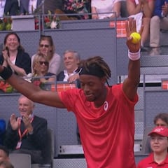 Nadal fue tan impresionante que Monfils le hizo una reverencia