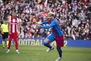 Araujo celebra el 3-1.