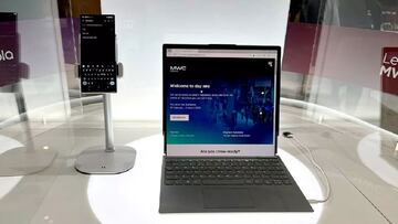 Lenovo presenta sus móviles y portátiles con pantalla enrollables
