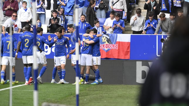 El Oviedo se agarra a Primera y mete al Sevilla en más problemas