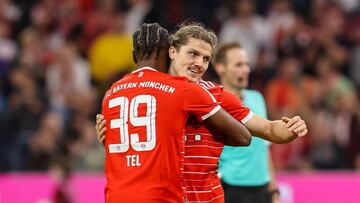 MUNICH, GERMANY - OCTOBER 16: Marcel Sabitzer of Bayern Muenchen celebrates after scoring his team's fifth goal with teammates during the Bundesliga match between FC Bayern München and Sport-Club Freiburg at Allianz Arena on October 15, 2022 in Munich, Germany. (Photo by Roland Krivec/DeFodi Images via Getty Images)