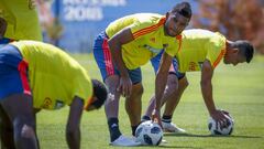 Miguel Ángel Borja será operado de la rodilla derecha