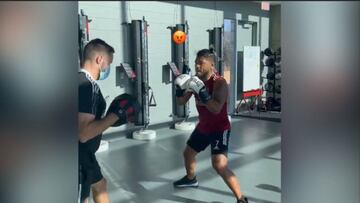 Josef Martínez reaparece y se pone los guantes de box