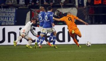 0-4. Benzema marca el cuarto gol.